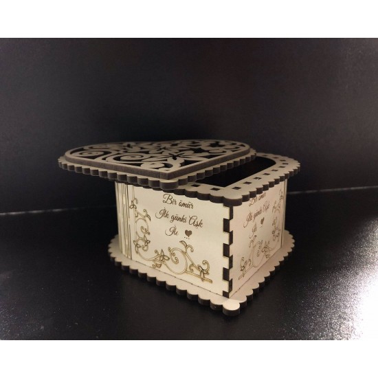 Ahşap Dekoratif  Kalpli Kutu